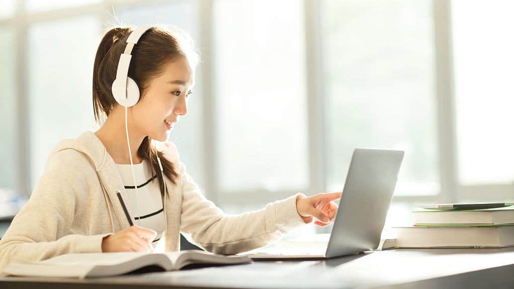 Universities offering online courses in the US